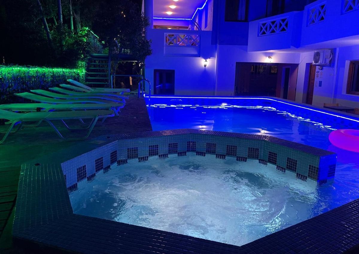 Jacuzzi